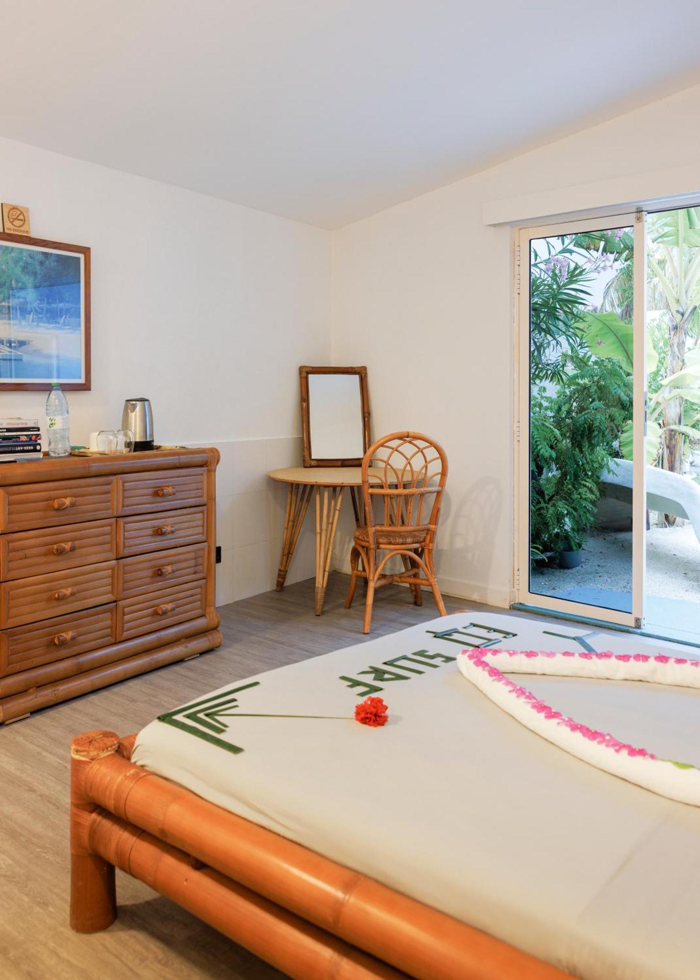 מלון מולי Eq Surf Retreat מראה חיצוני תמונה